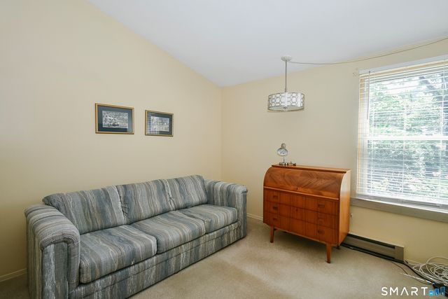 14 East Lake Drive, Middletown, CT 06457