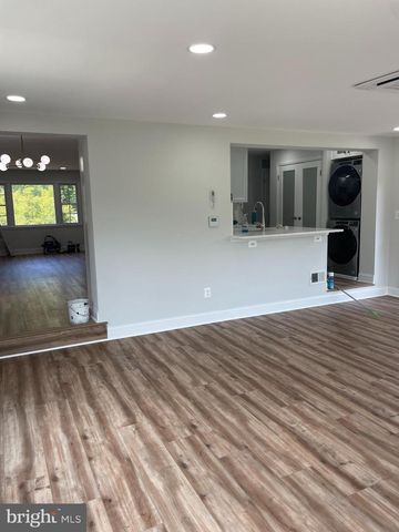 4617 N CHAMBLISS ST, Alexandria, VA 22312