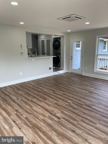 4617 N CHAMBLISS ST, Alexandria, VA 22312