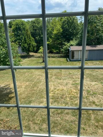 4617 N CHAMBLISS ST, Alexandria, VA 22312