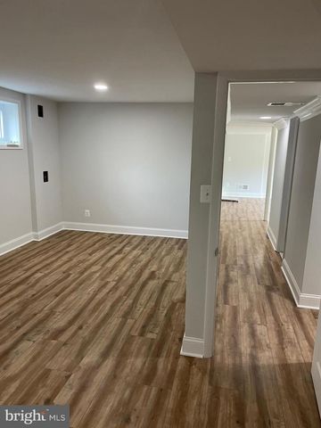 4617 N CHAMBLISS ST, Alexandria, VA 22312