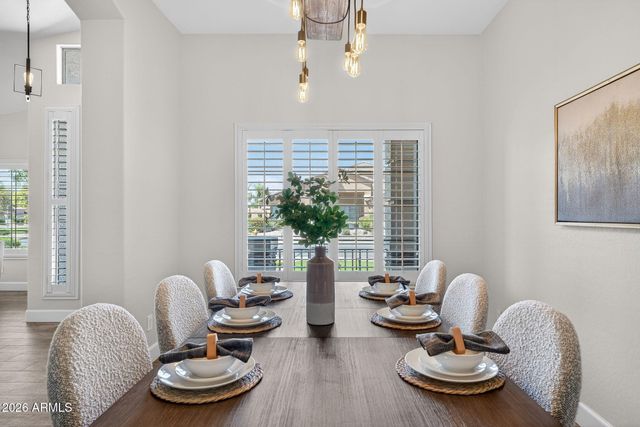 709 E PRESCOTT Drive, Chandler, AZ 85249