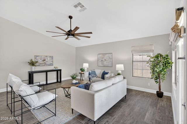 709 E PRESCOTT Drive, Chandler, AZ 85249