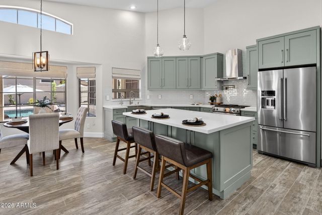 709 E PRESCOTT Drive, Chandler, AZ 85249