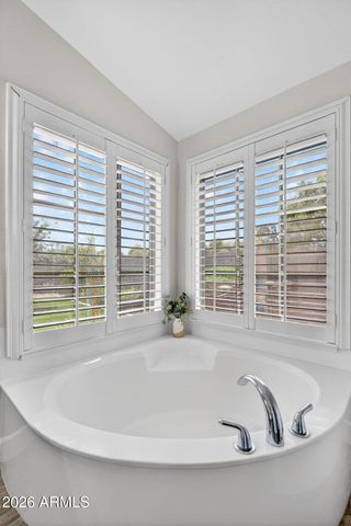 709 E PRESCOTT Drive, Chandler, AZ 85249