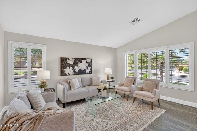 709 E PRESCOTT Drive, Chandler, AZ 85249