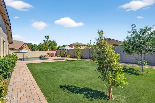 709 E PRESCOTT Drive, Chandler, AZ 85249