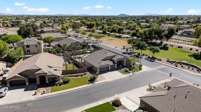 709 E PRESCOTT Drive, Chandler, AZ 85249