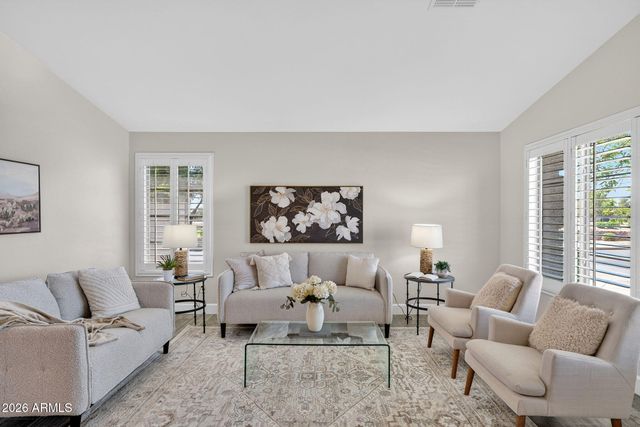 709 E PRESCOTT Drive, Chandler, AZ 85249