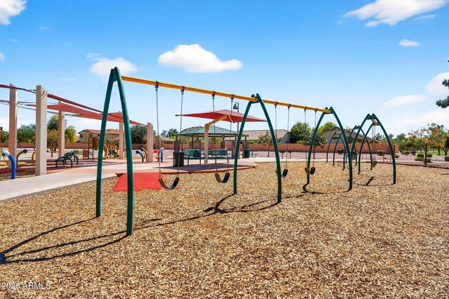 709 E PRESCOTT Drive, Chandler, AZ 85249