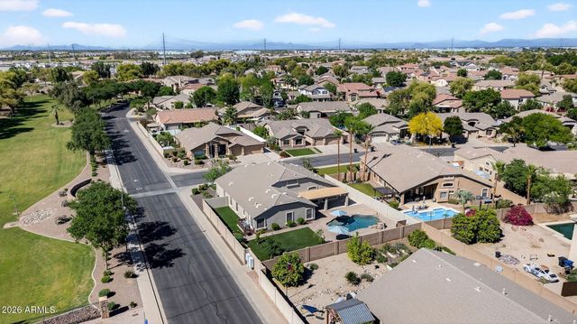 709 E PRESCOTT Drive, Chandler, AZ 85249