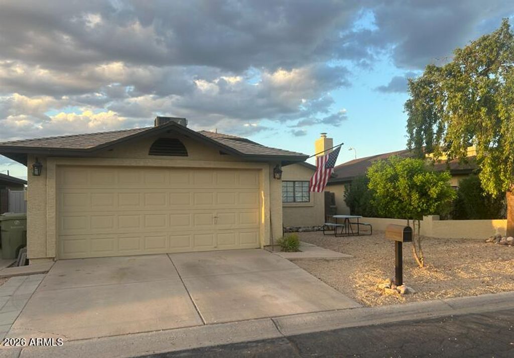 4826 W KRALL Street, Glendale, AZ 85301 — photo 2