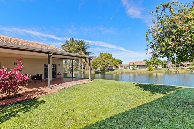 15141 Brighton Lane, Davie, FL 33331