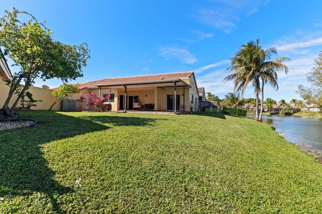 15141 Brighton Lane, Davie, FL 33331