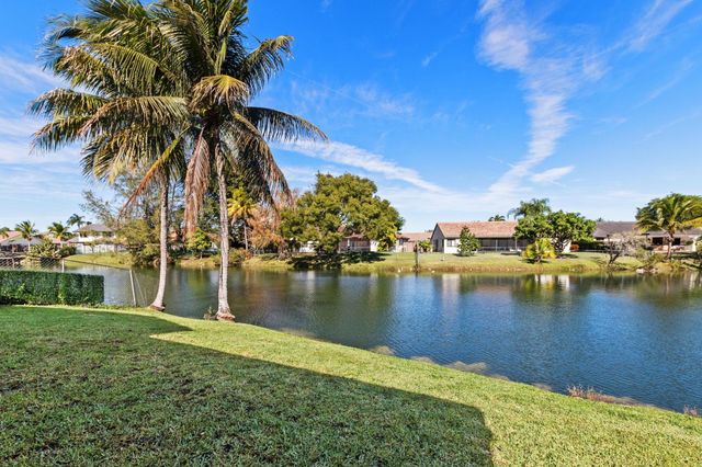 15141 Brighton Lane, Davie, FL 33331