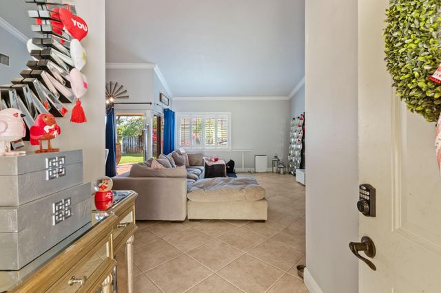 15141 Brighton Lane, Davie, FL 33331