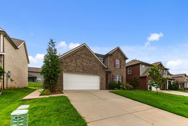 606 Green Meadow Ln, Smyrna, TN 37167