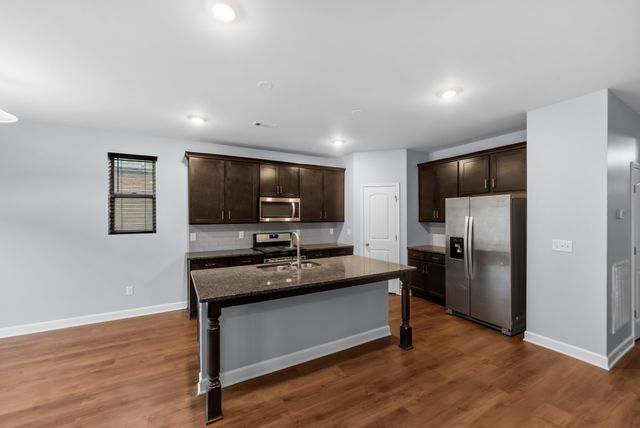 606 Green Meadow Ln, Smyrna, TN 37167