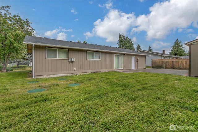 17002 6th Avenue E, Spanaway, WA 98387