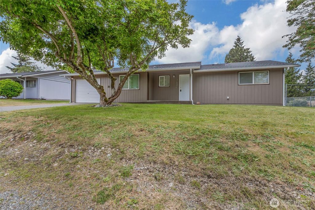 17002 6th Avenue E, Spanaway, WA 98387