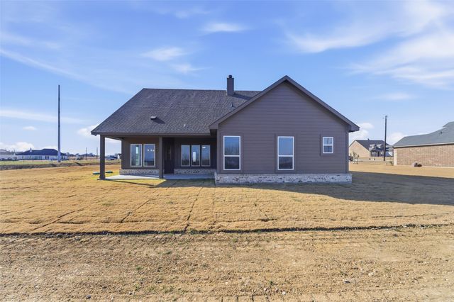 90 Big Bend Trail, Valley View, TX 76272