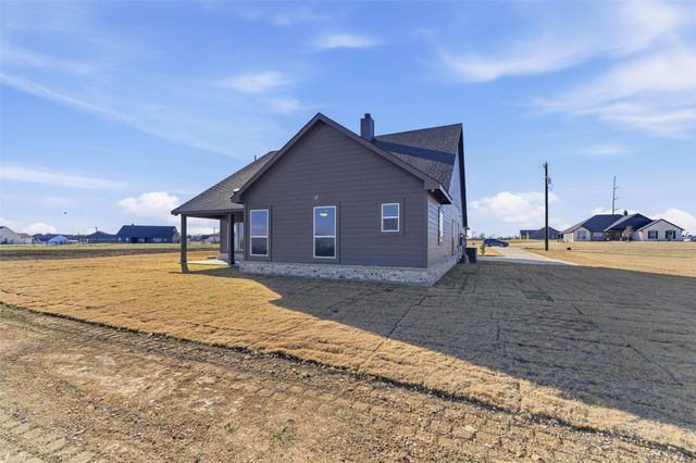 90 Big Bend Trail, Valley View, TX 76272