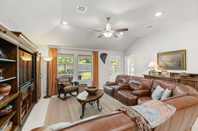 119 Rogerdale River Drive, Magnolia, TX 77354