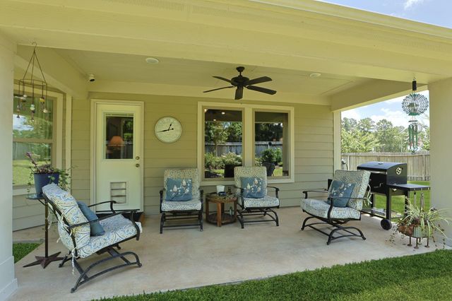 119 Rogerdale River Drive, Magnolia, TX 77354
