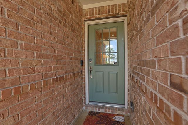 119 Rogerdale River Drive, Magnolia, TX 77354