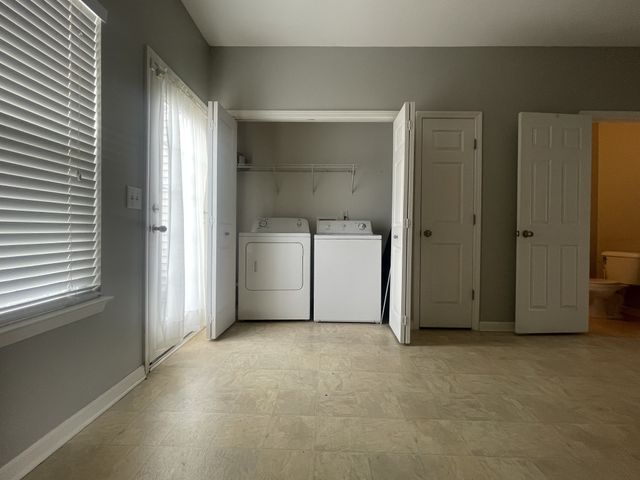 1040 Charlie Daniels Pkwy Apt 204, Mount Juliet, TN 37122