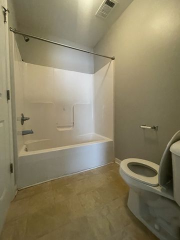 1040 Charlie Daniels Pkwy Apt 204, Mount Juliet, TN 37122