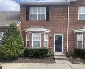 1040 Charlie Daniels Pkwy Apt 204, Mount Juliet, TN 37122