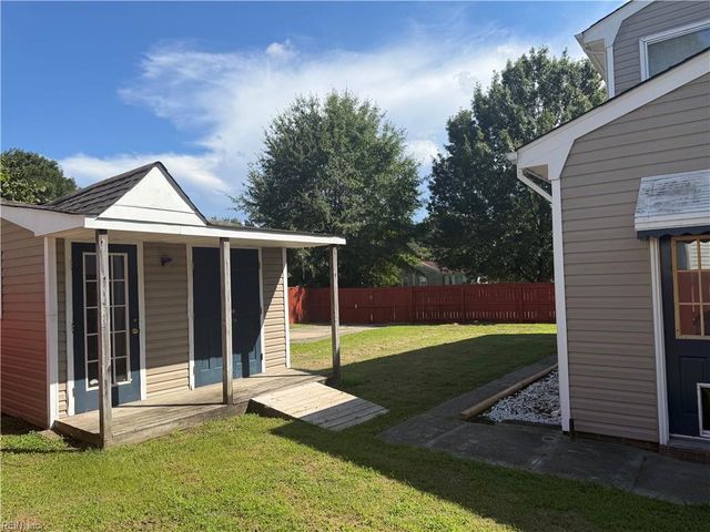 3339 Dietz DR, Chesapeake, VA 23323