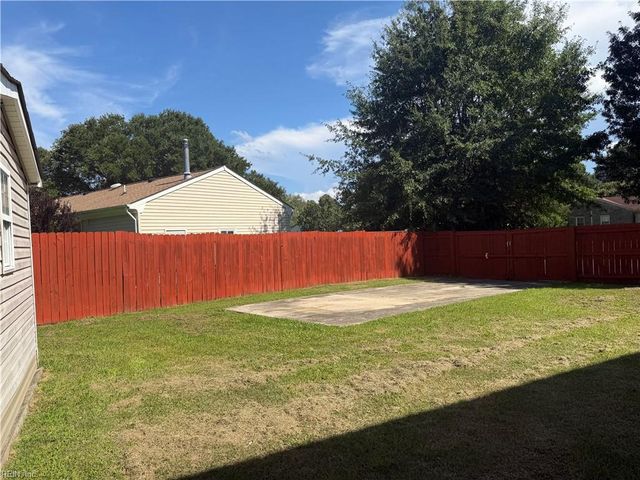 3339 Dietz DR, Chesapeake, VA 23323