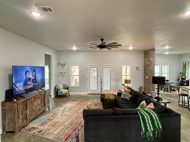 2110 Ponderosa Dr, Jonesboro, AR 72405