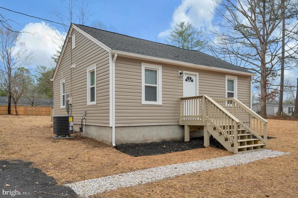 19493 LAKE ORANGE RD, Orange, VA 22960