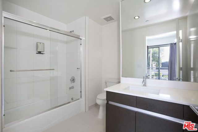 7857 W MANCHESTER Avenue 110, Playa Del Rey (los Angeles), CA 90293