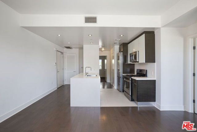 7857 W MANCHESTER Avenue 110, Playa Del Rey (los Angeles), CA 90293