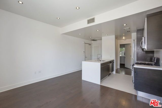 7857 W MANCHESTER Avenue 110, Playa Del Rey (los Angeles), CA 90293