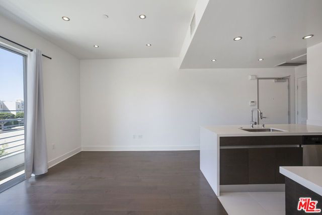 7857 W MANCHESTER Avenue 110, Playa Del Rey (los Angeles), CA 90293