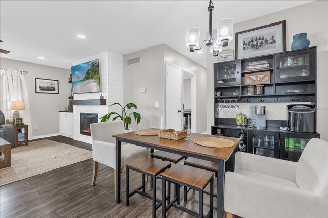 11137 ACME DRIVE 207 A, Orlando, FL 32825