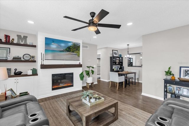 11137 ACME DRIVE 207 A, Orlando, FL 32825