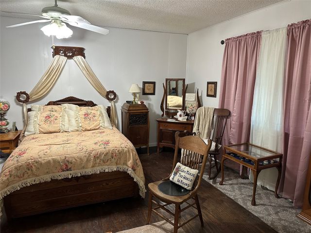 404 W Pioneer Street, Rising Star, TX 76471