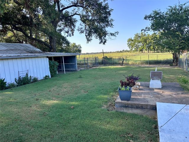 404 W Pioneer Street, Rising Star, TX 76471