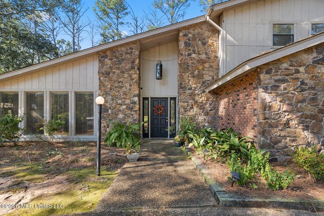 103 Redbud Trail, Brandon, MS 39047