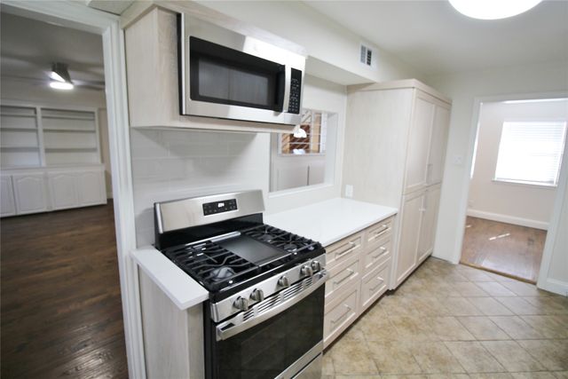 1309 Cochise Drive, Arlington, TX 76012