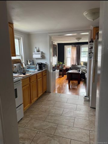 3158 Lincoln Avenue, Oceanside, NY 11572