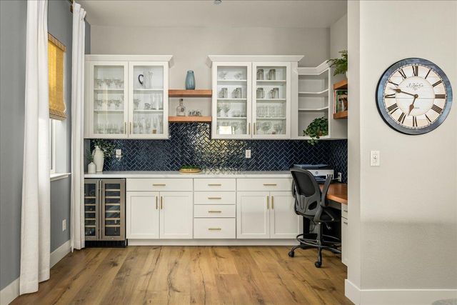 827 Lodge Way, Lincoln, CA 95648