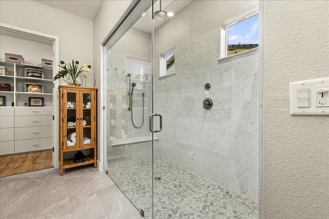 827 Lodge Way, Lincoln, CA 95648