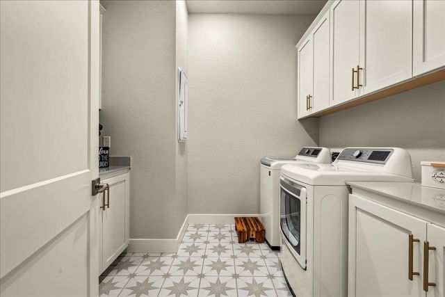 827 Lodge Way, Lincoln, CA 95648